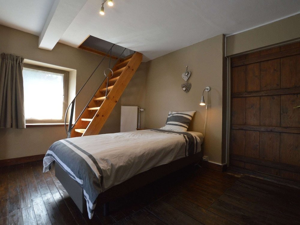 Hütte Charming cottage just a few steps away from the famous Francorchamps F1 circuit