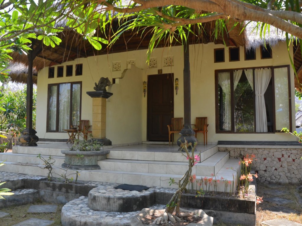 Cottage Sunset Villa & Cafe Lembongan