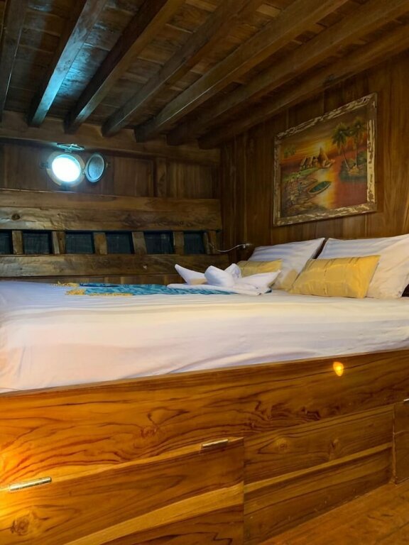 Standard room Komodo Boat Trip