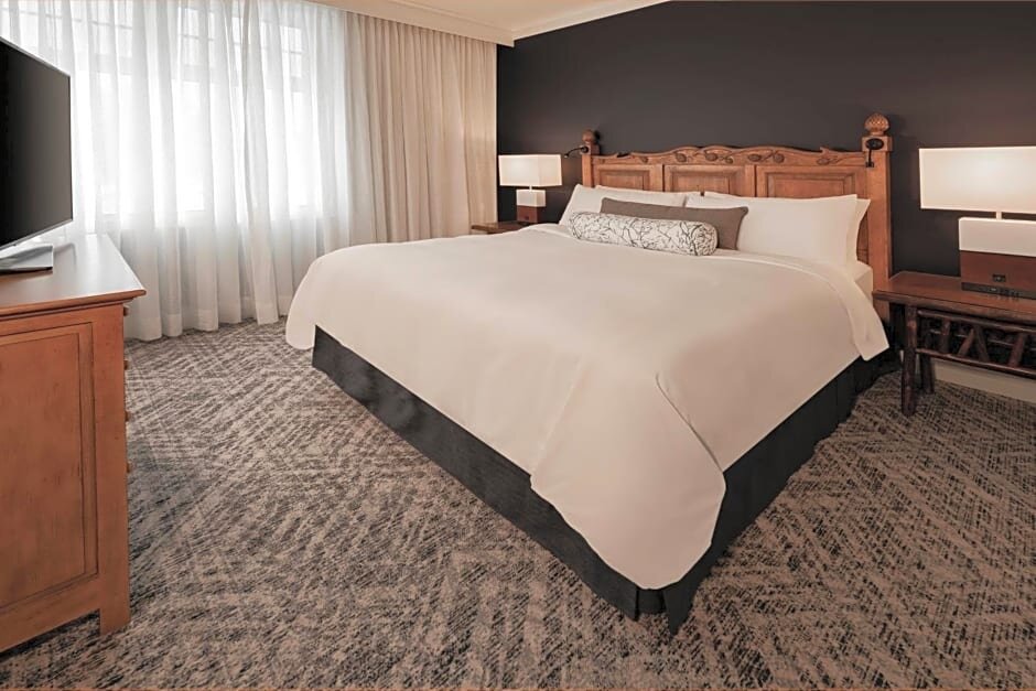 Junior-Suite 2 Schlafzimmer mit Seeblick JW Marriott The Rosseau Muskoka Resort & Spa