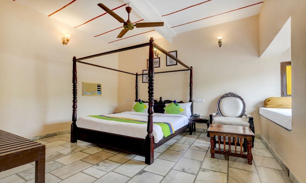 Habitación doble Económica con balcón Treebo Trend Hotel Kumbhal Castle With Valley View