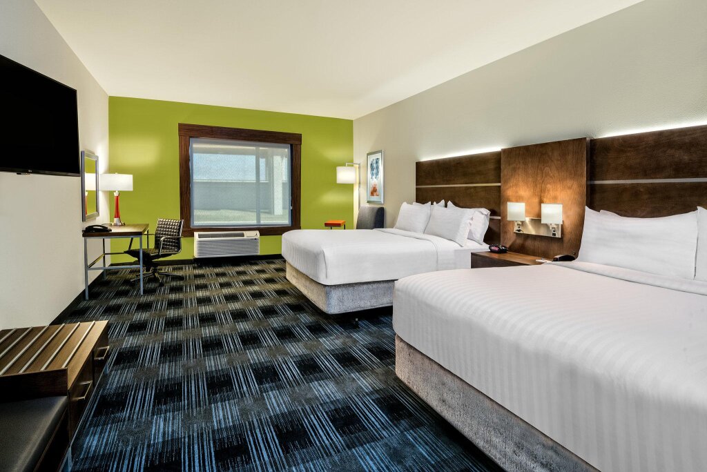Четырёхместный номер Standard Holiday Inn Express & Suites Round Rock South