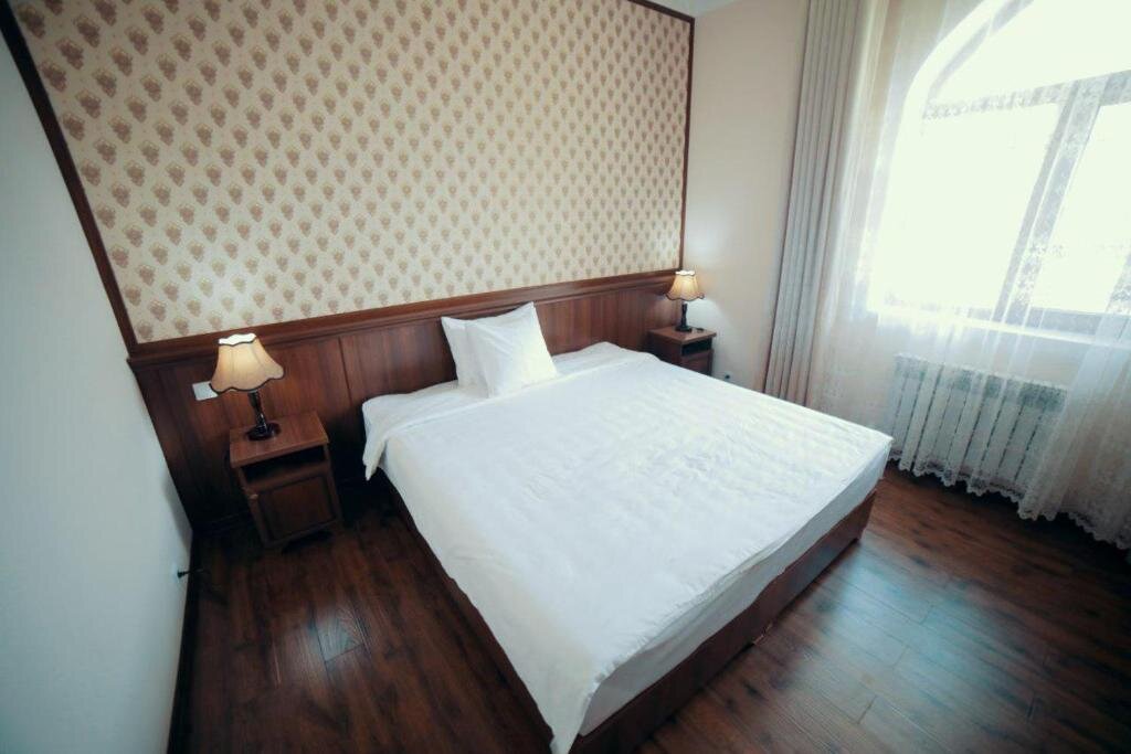 Standard room Erkin Palace Hotel