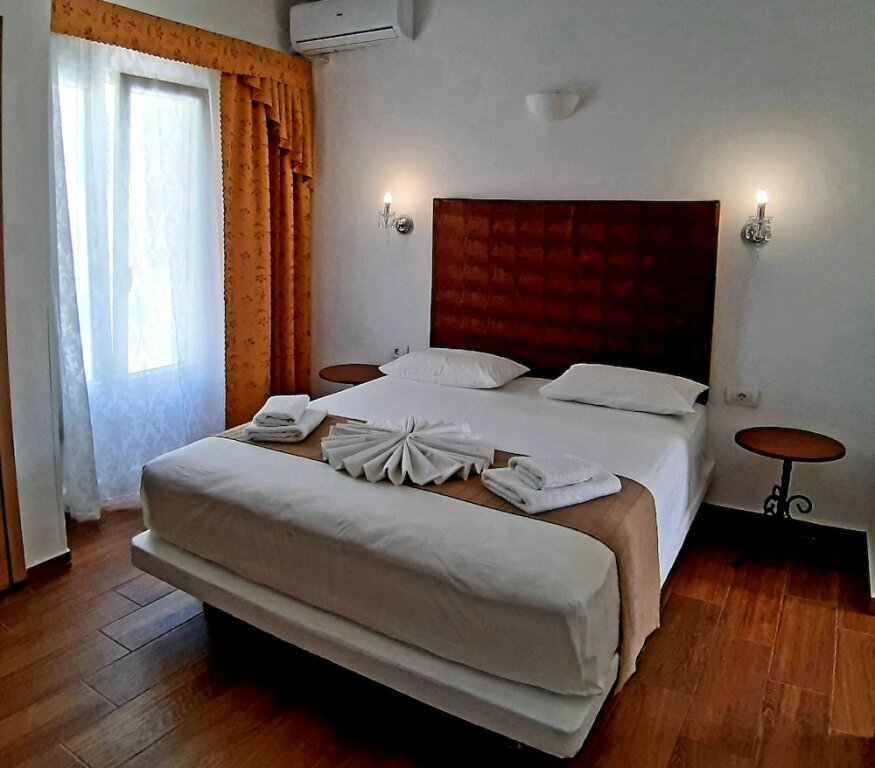Standard Double room Atalos Suites