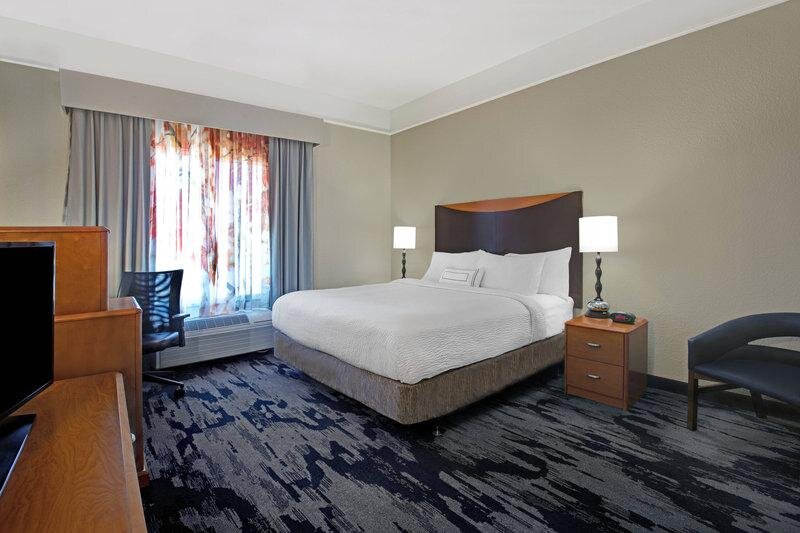 Кровать в общем номере Fairfield Inn & Suites by Marriott Carlsbad