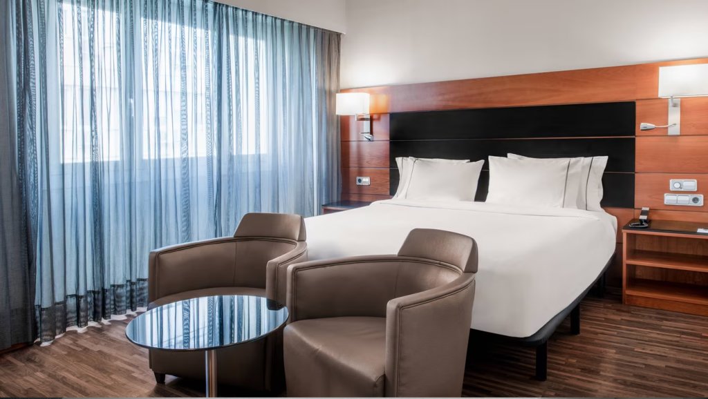 Двухместный номер Standard AC Hotel Carlton Madrid by Marriott