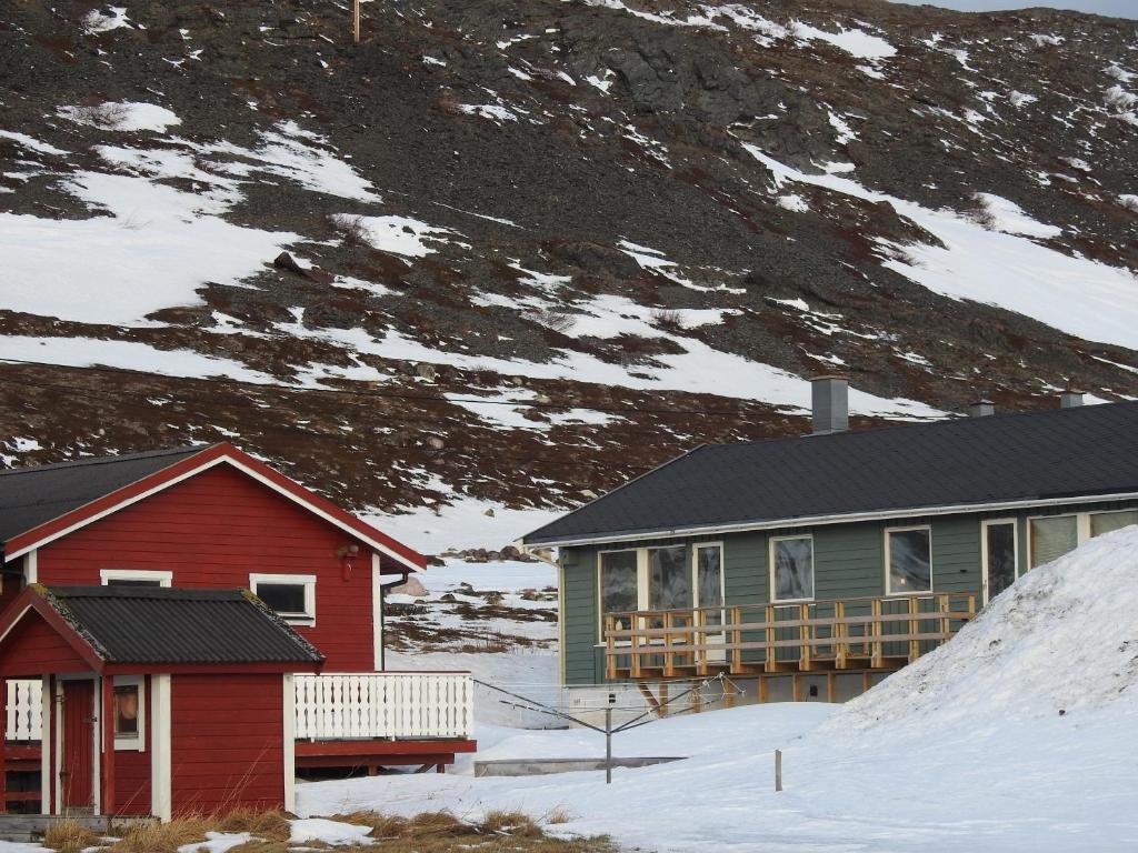 1 Bedroom Cottage Kongsfjord Holiday Home