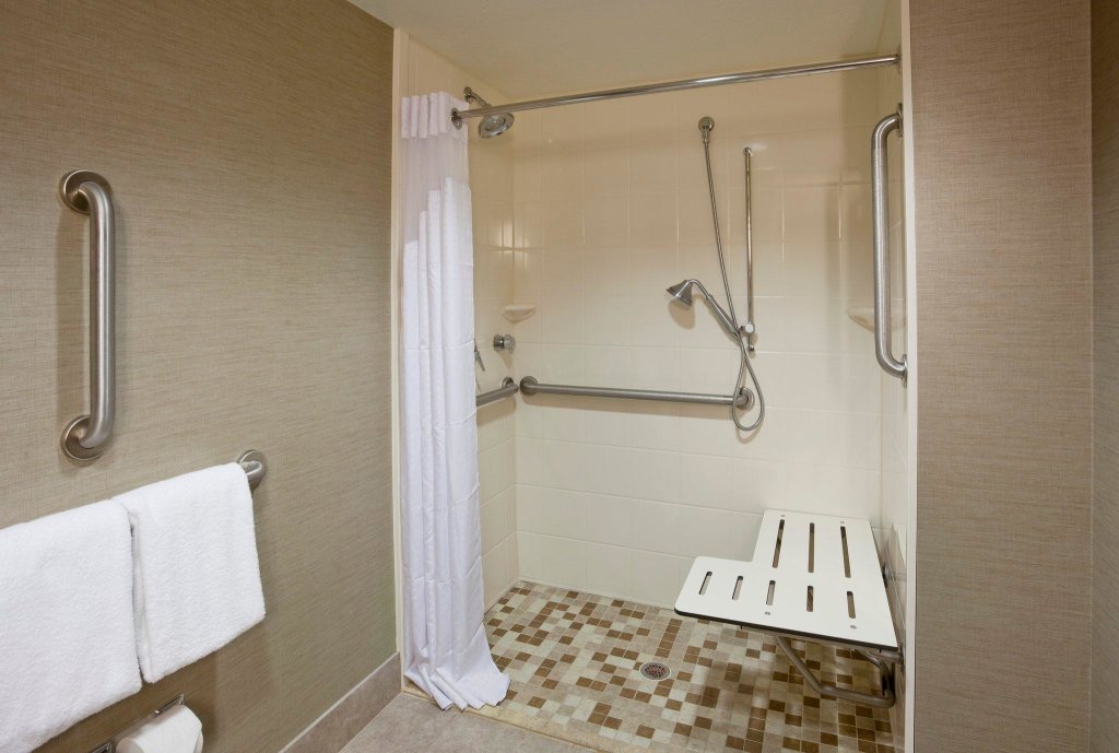 Standard room Holiday Inn Express & Suites Bloomington West, an IHG Hotel
