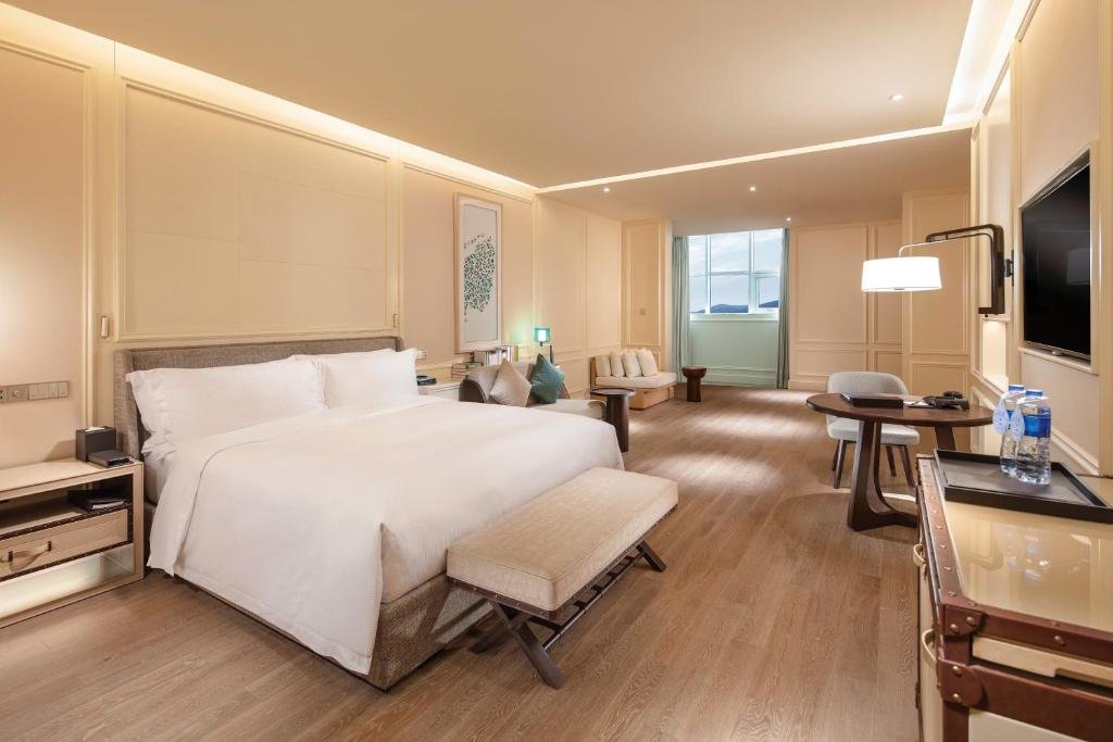 Premium room with ocean view Hilton Dalian Golden Pebble Beach Resort