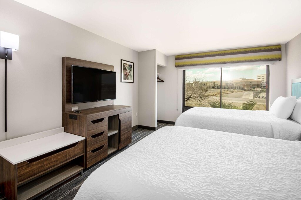 Двухместный люкс Hampton Inn & Suites Las Vegas-Henderson