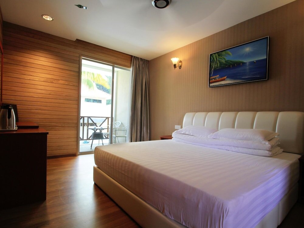 Standard room with balcony Summer Bay Resort, Lang Tengah Island