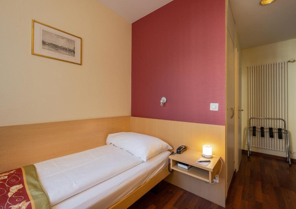 Standard simple chambre Hotel De la Paix
