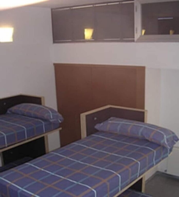 Кровать в общем номере Albergue de la Via de la Plata - Hostel
