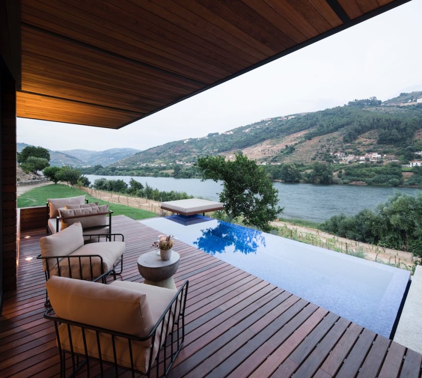 Двухместная вилла с балконом и с видом на реку Quinta de S.Bernardo - Winery & Farmhouse