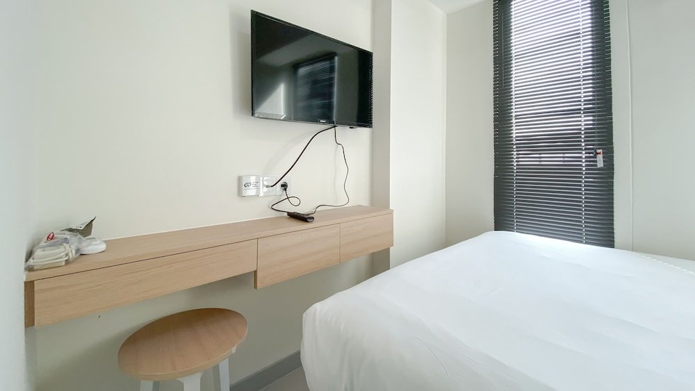 Студия Deluxe Restful And Tidy Studio At Osaka Riverview Pik 2 Apartment