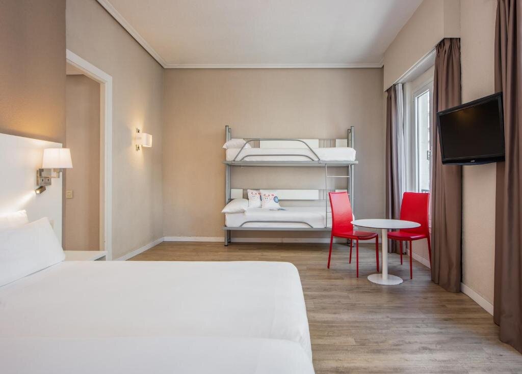 Standard famille chambre Hotel Madrid Gran Via 25, Affiliated