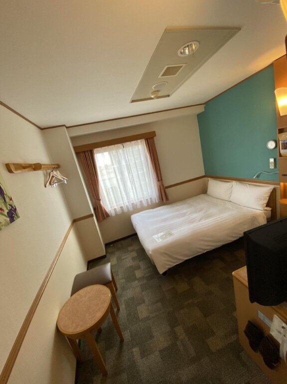 Двухместный номер Economy Toyoko Inn Saitama Misato Ekimae
