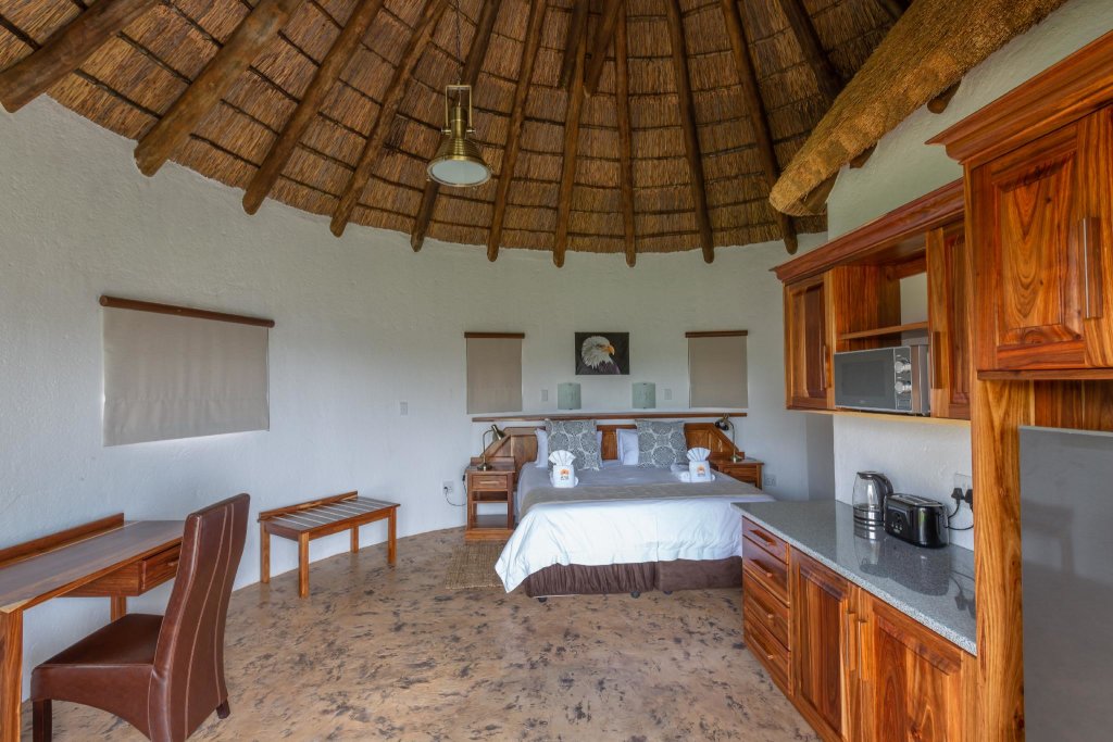 Двухместное шале с красивым видом из окна Mopane Bush Lodge