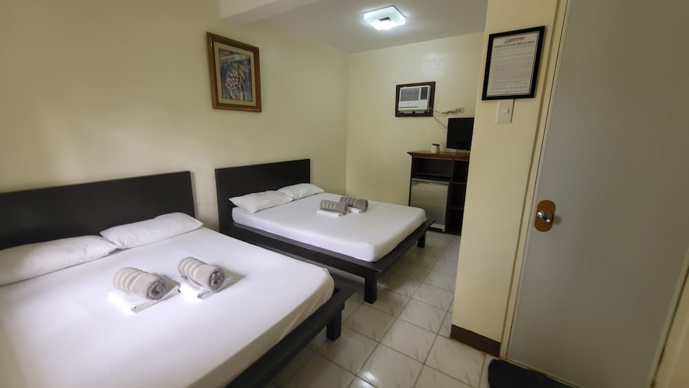 Deluxe Zimmer Bakasyunan Resort Zambales