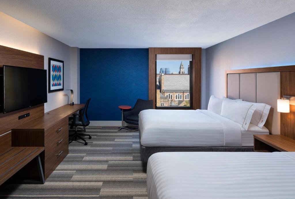 Двухместный номер Deluxe Holiday Inn Express Nashville-Downtown Conference Center, an IHG Hotel