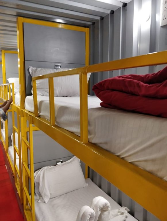 Cama en dormitorio compartido (dormitorio compartido masculino) Mumbai Backpackers, Andheri MIDC