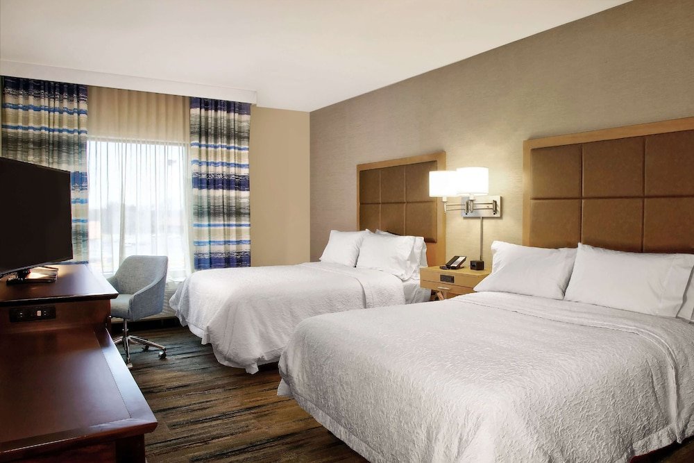 Четырёхместный номер Standard Hampton Inn & Suites By Hilton Baltimore/Aberdeen, Md