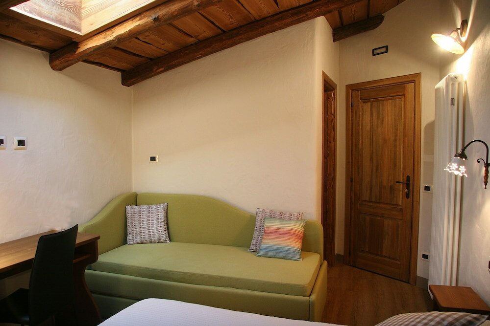 Comfort Triple room Ostello del Castello Tirano