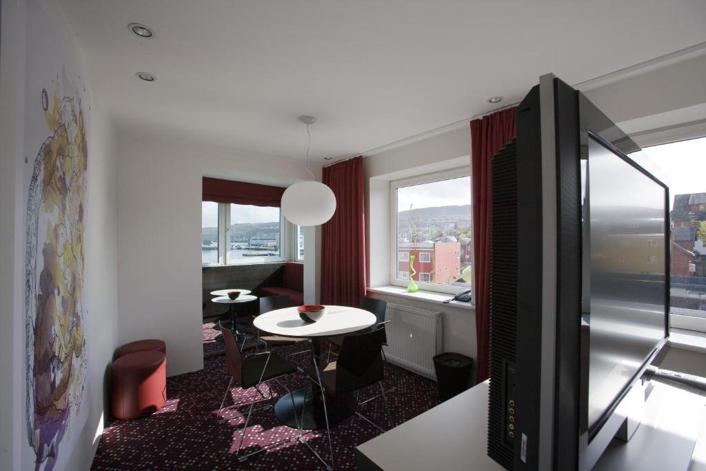 Standard room with sea view Hotel Tórshavn