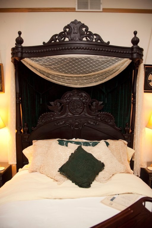 Номер Deluxe Beall Mansion An Elegant Bed & Breakfast Inn