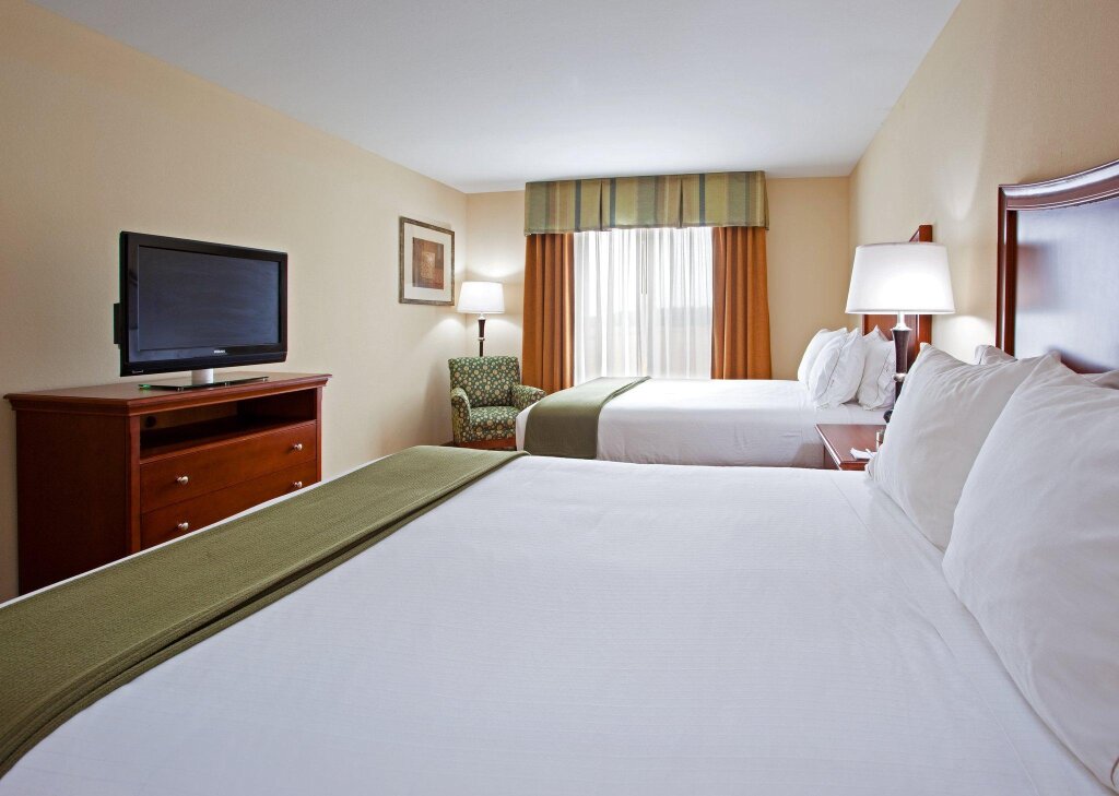 Люкс Holiday Inn Express & Suites Portland, an IHG Hotel