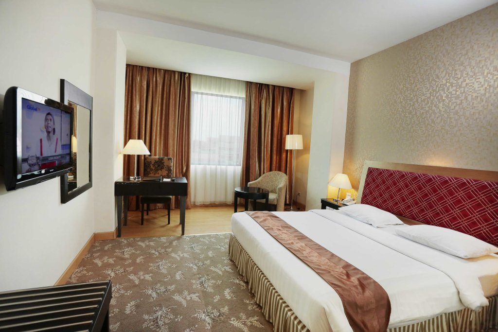 Двухместный номер Superior Rocky Plaza Hotel Padang