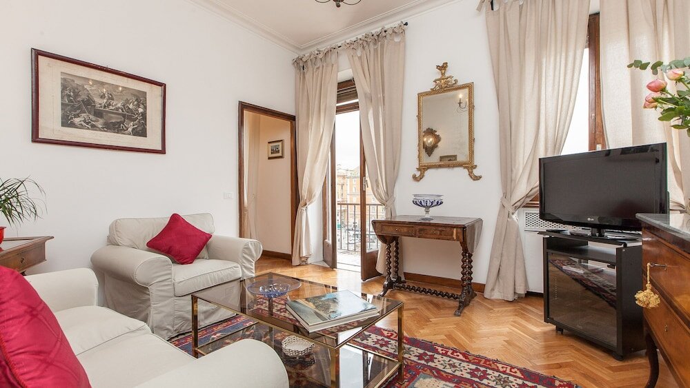 Apartment 2 Schlafzimmer mit Balkon Rental in Rome Ancient Rome View