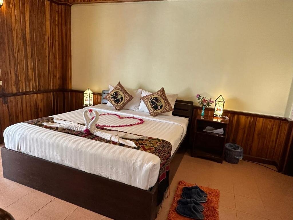 Standard Doppel Zimmer mit Balkon Villa Alounsavath Mekong Riverside