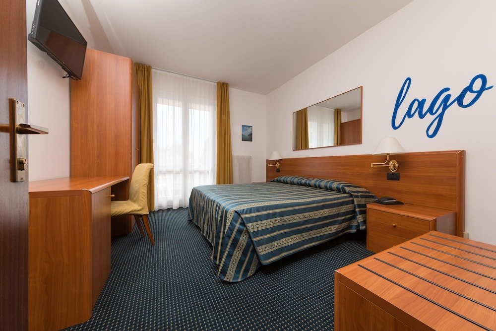 Двухместный номер Economy с балконом Hotel Brione Green Resort