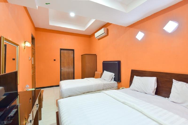 Standard Familie Zimmer 1 Schlafzimmer Sekar Ayu Hotel Malioboro Mitra RedDoorz