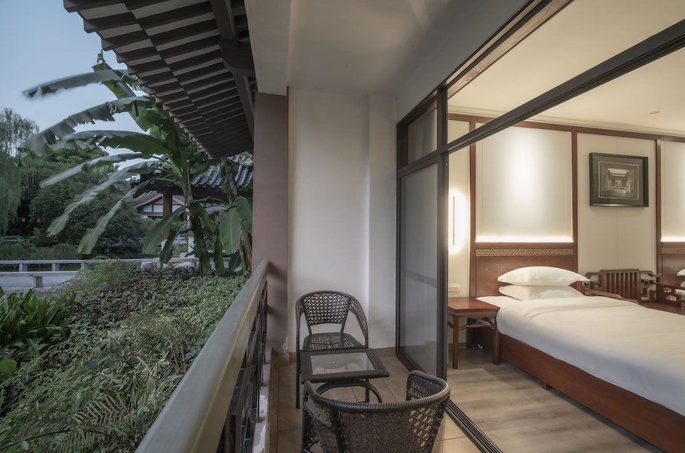 Deluxe chambre avec balcon et Vue jardin Guilinyi Royal Palace