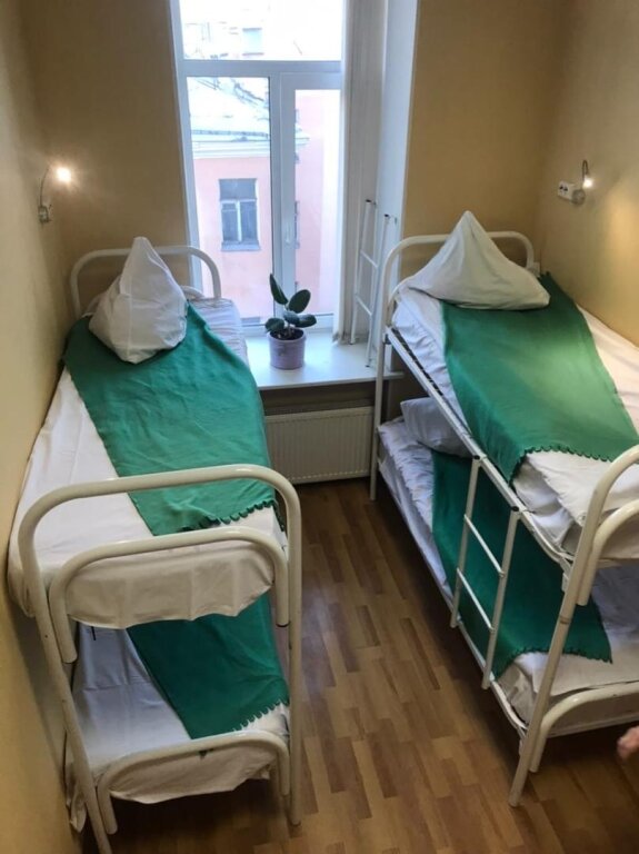 Кровать в общем номере (женский номер) «Гостиный дом на Невском»