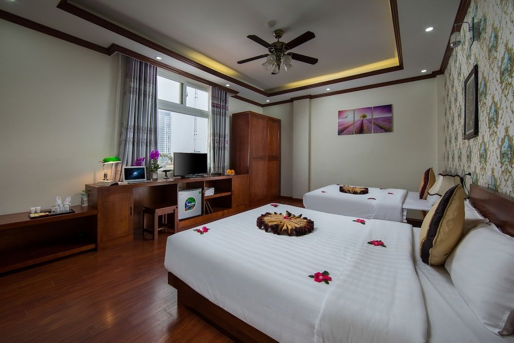 Standard Triple room with city view 7S Hotel Phuong Ngoc Hanoi