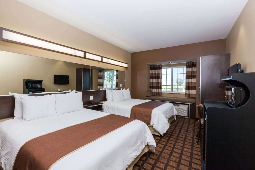 Standard quadruple chambre Microtel Inn & Suites by Wyndham Wheeler Ridge