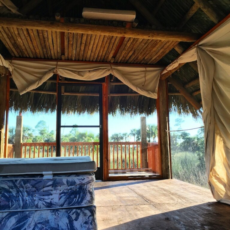 Bungalow 1 dormitorio con vista al lago Everglades Chickee Cottages - Ochopee