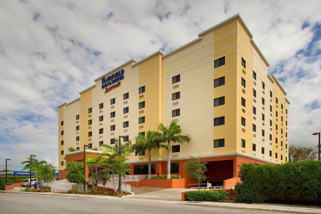 Standard room Fairfield Inn & Suites by Marriott Miami Airport South