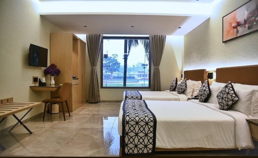Standard room with garden view Treat Resort Silvassa