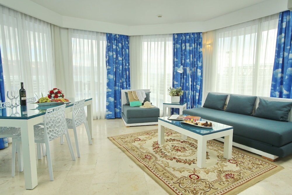 Люкс Club Hotel Eilat - All Suites Hotel