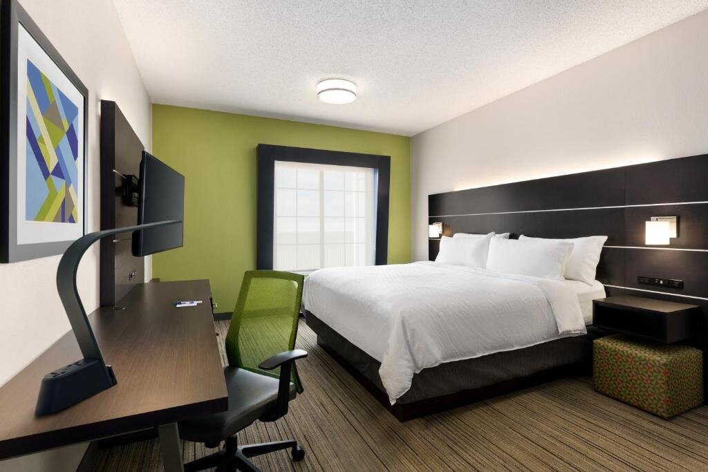 Andere Holiday Inn Express & Suites Shawnee, an IHG Hotel