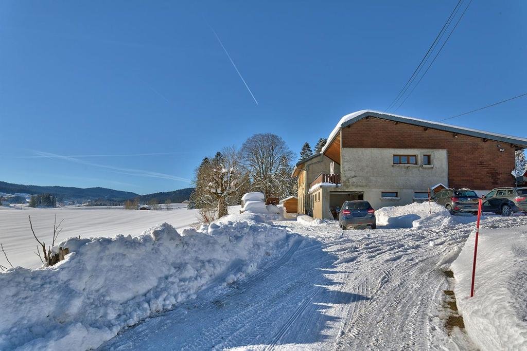 Cabaña Maison idéalement placée vue magnifique, départ ski de fond/Randonnée depuis le jardin