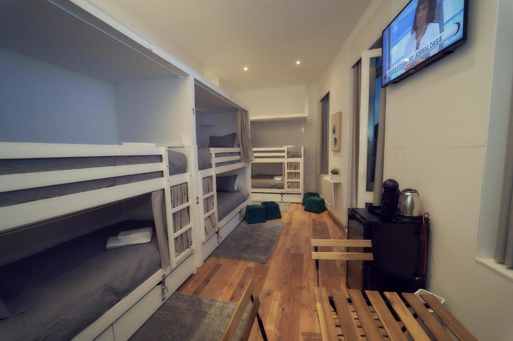 Bed in Dorm Hostel Matosinhos Suites