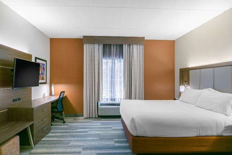 Двухместный номер Standard Holiday Inn Express Hotel & Stes Mt. Arlington Rockaway Area, an IHG Hotel