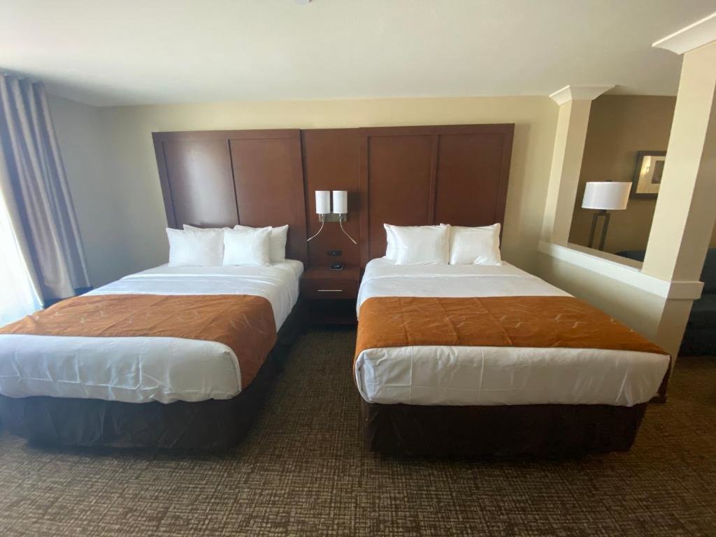 Standard Doppel Zimmer Comfort Suites Midland West