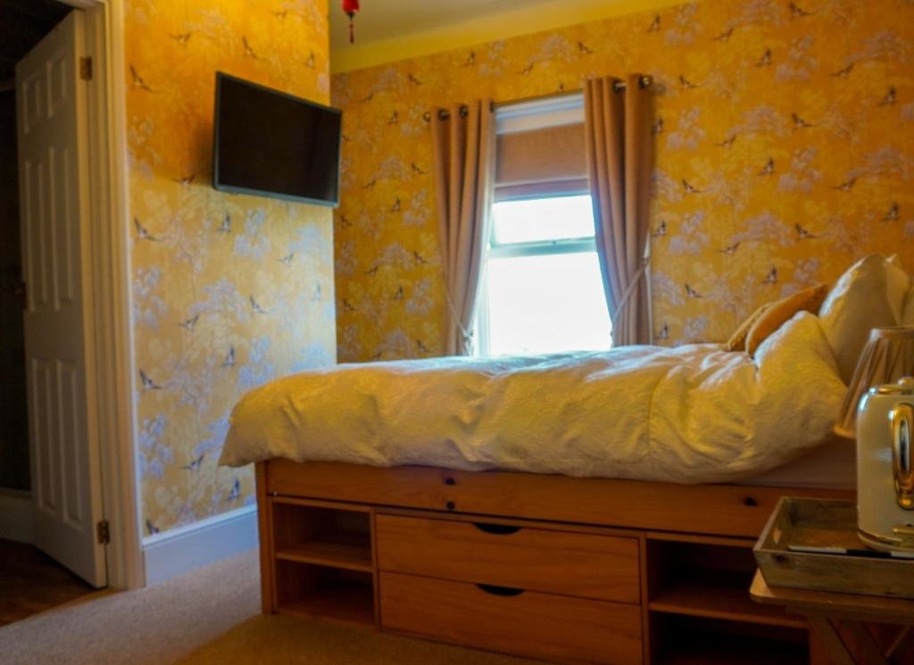 Deluxe Double room with partial sea view The Bell Lodge