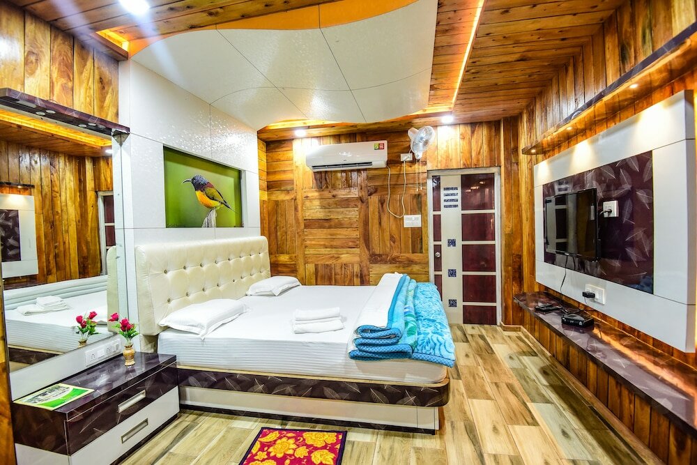 Premium room Aranya Jungle Resort